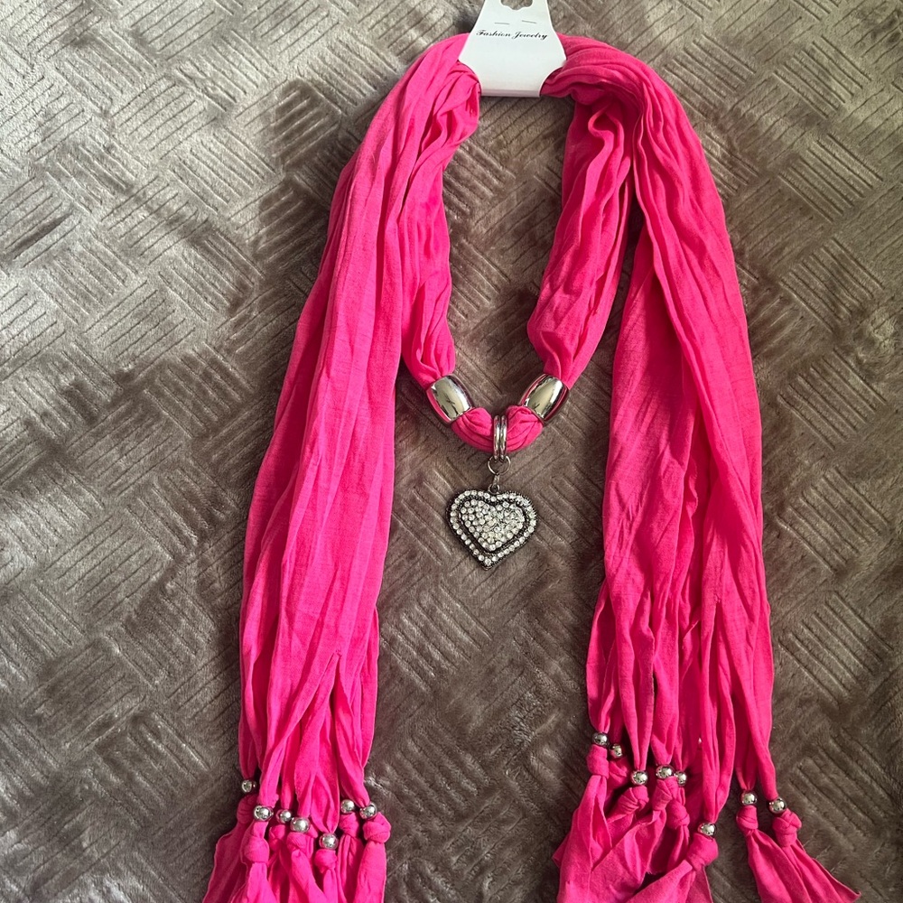 Pink Heart Pendant Scarf